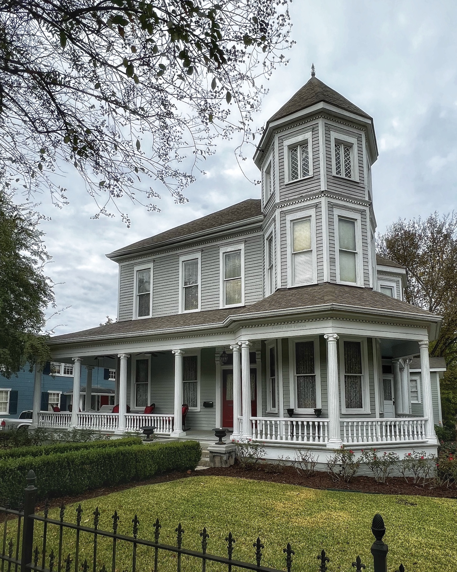 Natchez House with Iconic Tower