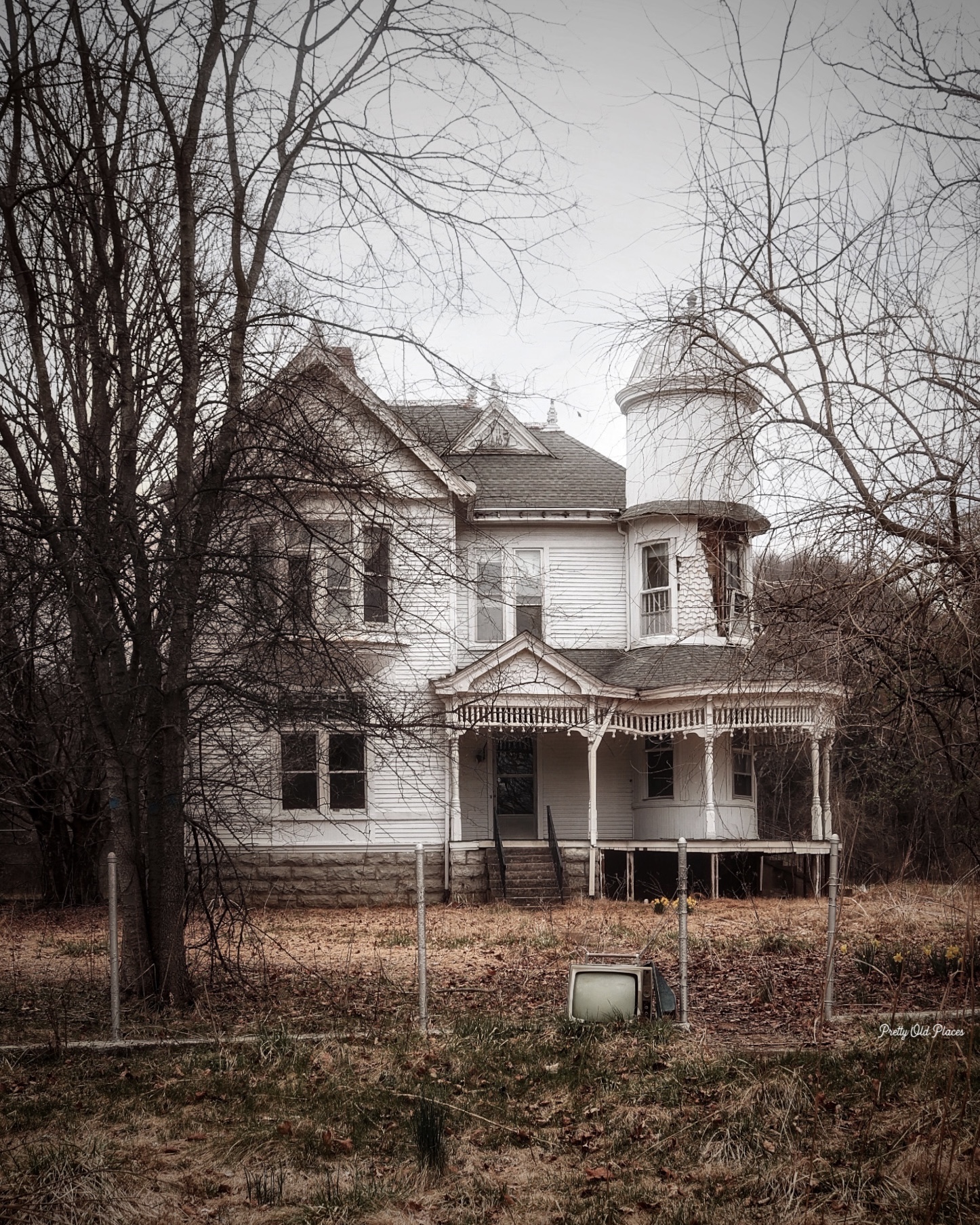 Abandoned Victorian – Tennessee