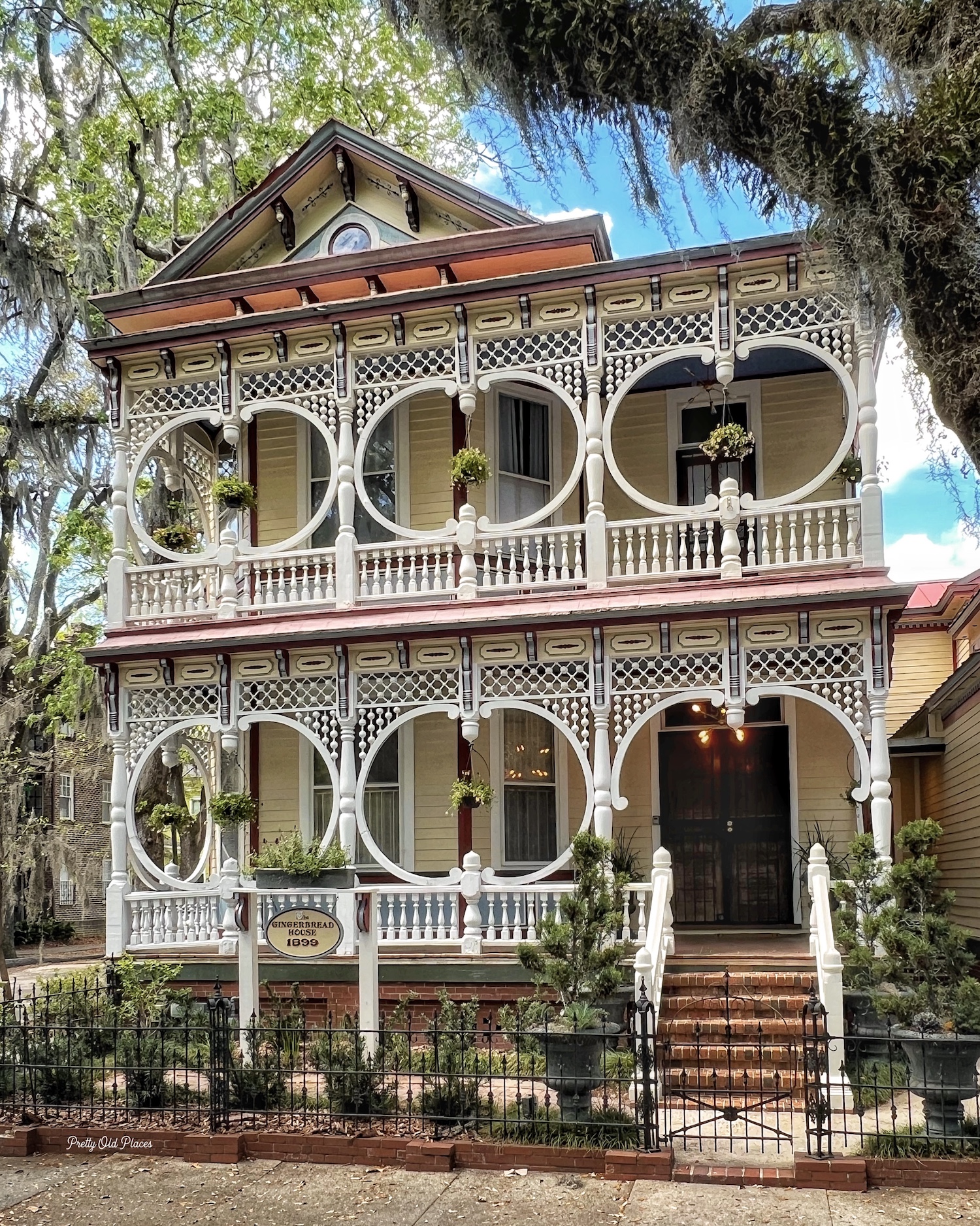 The Gingerbead House – Savannah